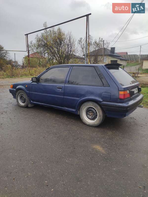 Хетчбек Nissan Sunny 1989 в Чернівцях
