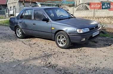 Седан Nissan Sunny 1991 в Сарате