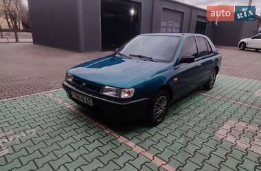 Седан Nissan Sunny 1995 в Кам'янському