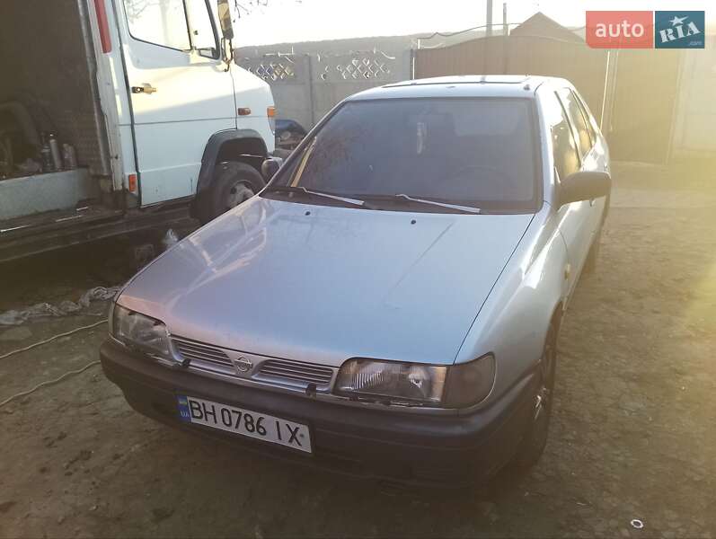 Седан Nissan Sunny 1993 в Березівці