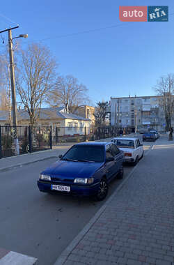 Седан Nissan Sunny 1993 в 