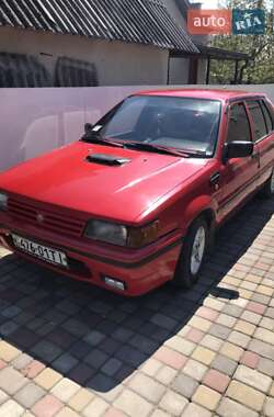 Седан Nissan Sunny 1990 в Тернополе