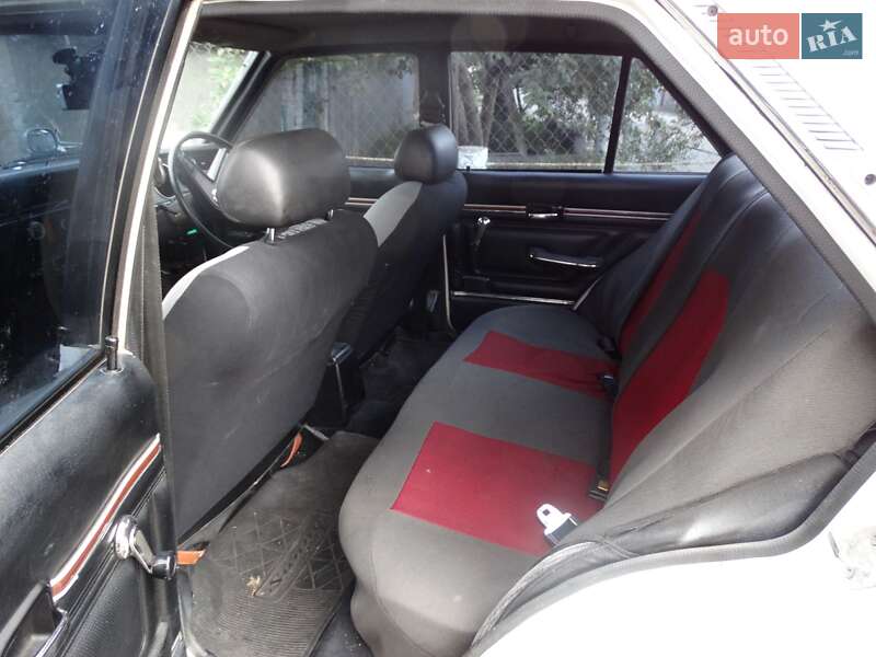 Седан Nissan Sunny 1978 в Одесі