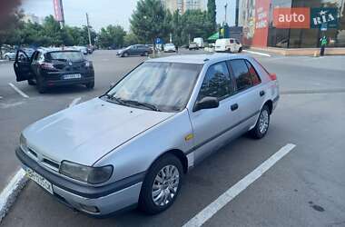 Седан Nissan Sunny 1993 в Одессе