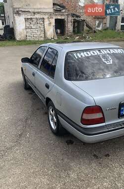 Седан Nissan Sunny 1994 в 