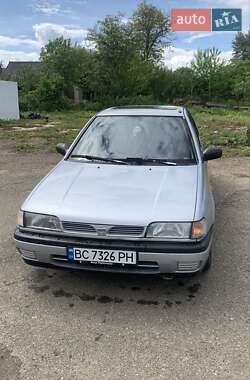 Седан Nissan Sunny 1994 в 