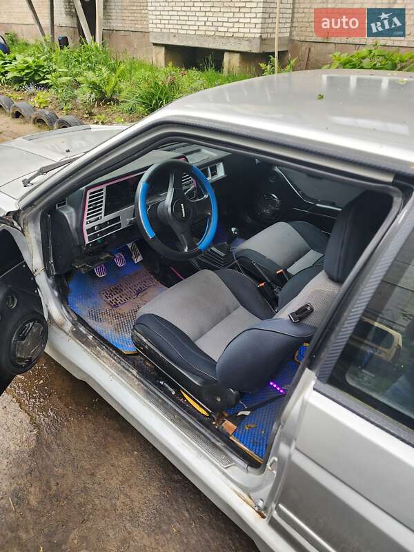 Купе Nissan Sunny 1989 в Львове