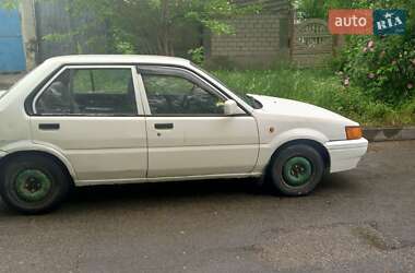 Седан Nissan Sunny 1991 в Херсоні
