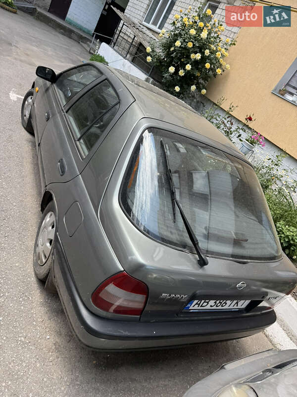 Седан Nissan Sunny 1994 в Виннице фото 3 Седан Nissan Sunny 1994 в Виннице