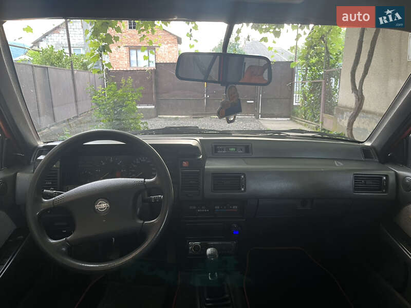 Седан Nissan Sunny 1986 в Виноградові