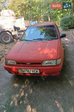 Седан Nissan Sunny 1992 в Одессе