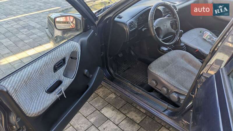 Седан Nissan Sunny 1994 в Львове фото 9 Седан Nissan Sunny 1994 в Львове