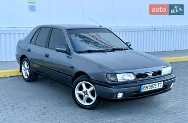 Седан Nissan Sunny 1992 в Одессе