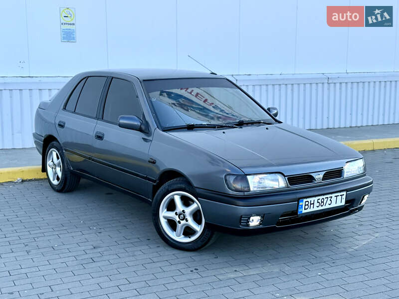 Nissan Sunny 1992