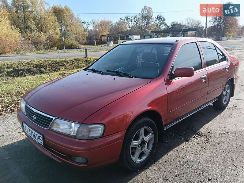 Седан Nissan Sunny 1997 в Малині
