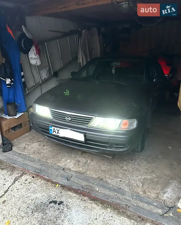 Nissan Sunny 1996