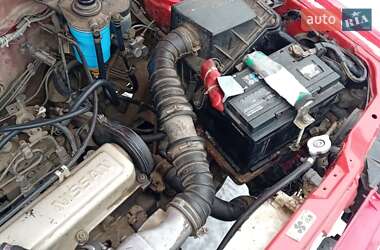 Хэтчбек Nissan Sunny 1990 в Березному