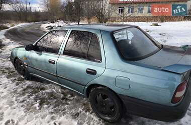 Седан Nissan Sunny 1995 в Надворной
