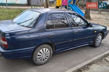 Седан Nissan Sunny 1992 в Одессе