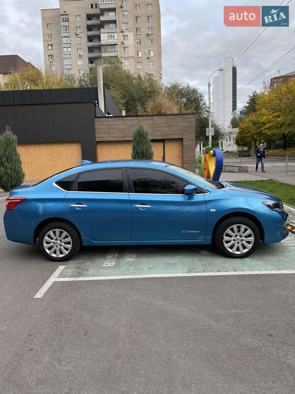 Седан Nissan Sylphy 2018 в Дніпрі
