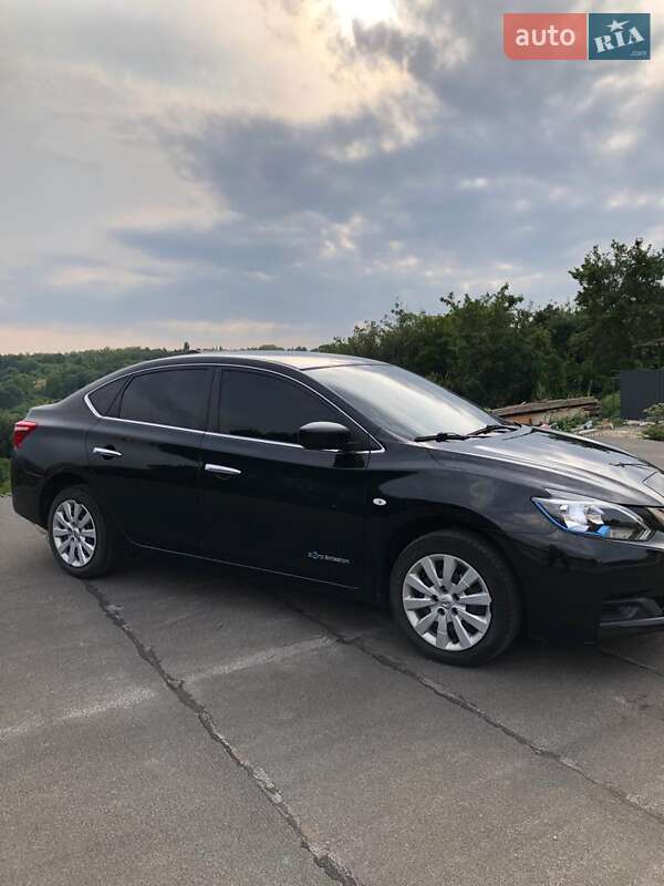 Седан Nissan Sylphy 2019 в Богодухіву