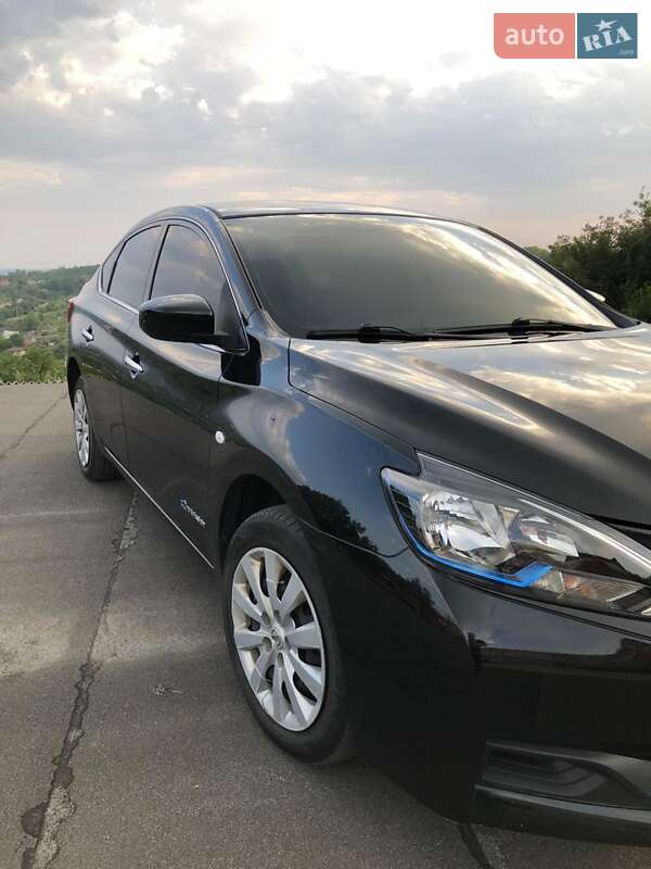 Седан Nissan Sylphy 2019 в Богодухіву