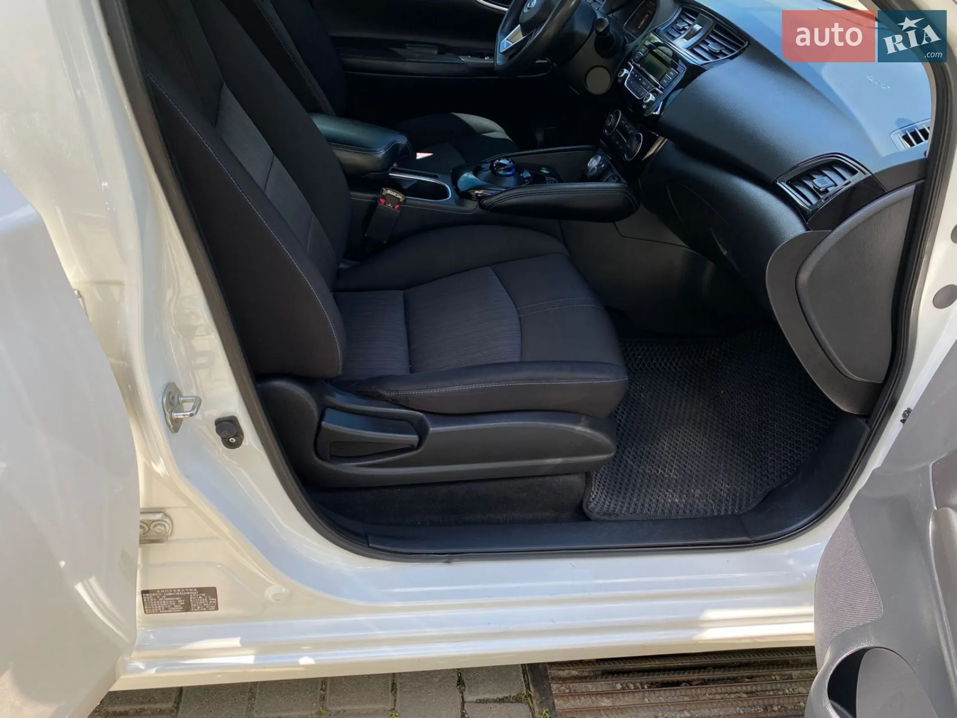 2018 Nissan Sylphy Zero Emission - мініатюра 17
