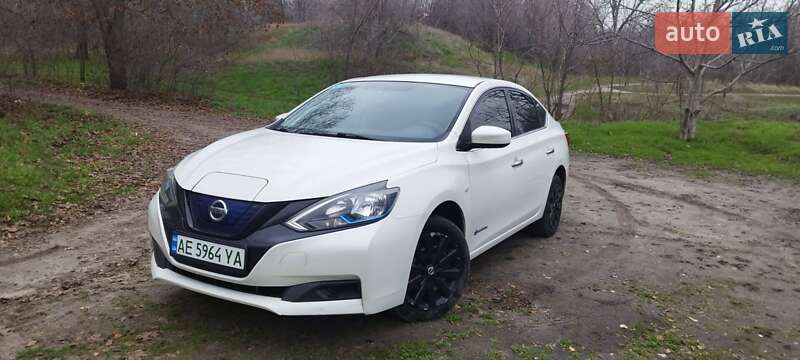 Седан Nissan Sylphy 2019 в Днепре