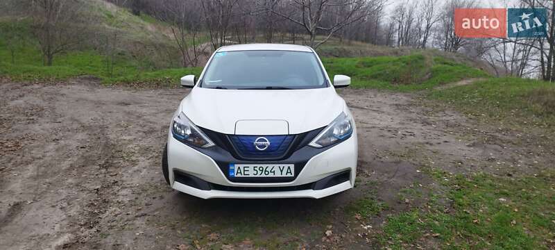 Седан Nissan Sylphy 2019 в Днепре