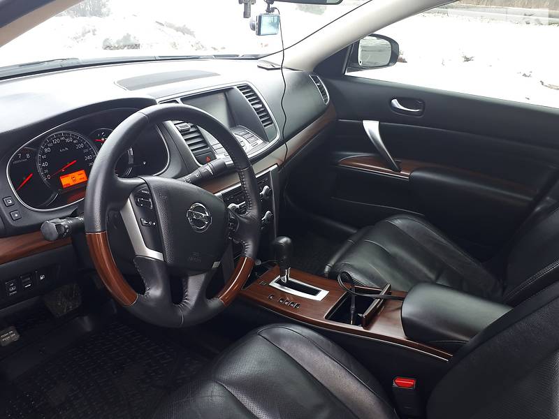 Седан Nissan Teana 2010 в Днепре