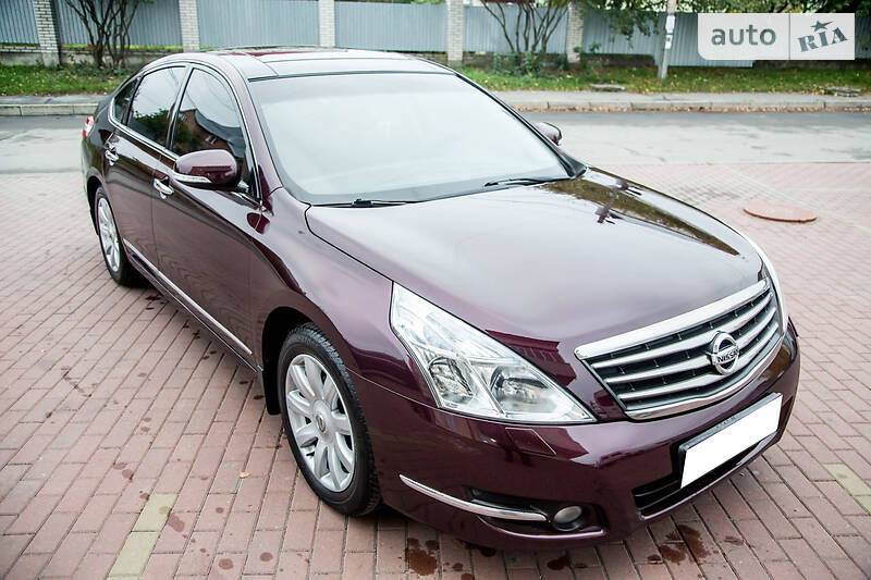 Nissan teana б у