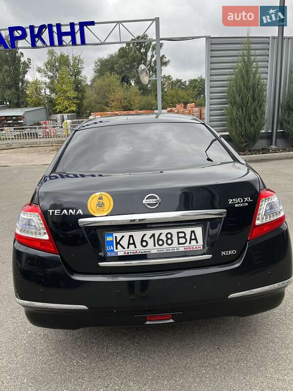 Седан Nissan Teana 2013 в Києві