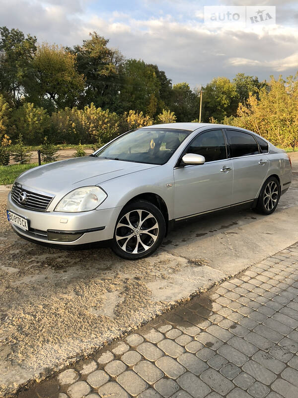 Nissan Teana