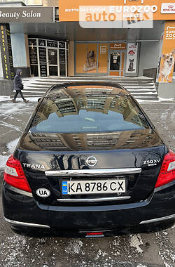 Седан Nissan Teana 2012 в Киеве