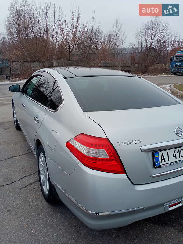 Седан Nissan Teana 2009 в Броварах