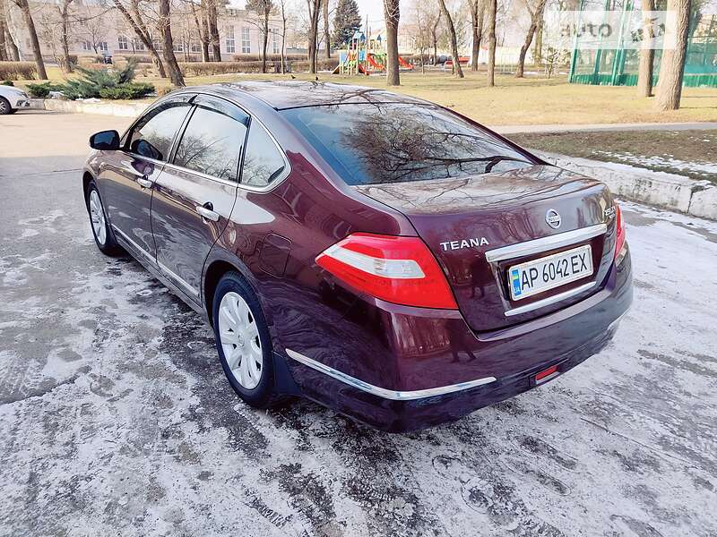 Седан Nissan Teana 2008 в Запорожье