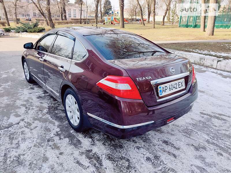 Седан Nissan Teana 2008 в Запорожье