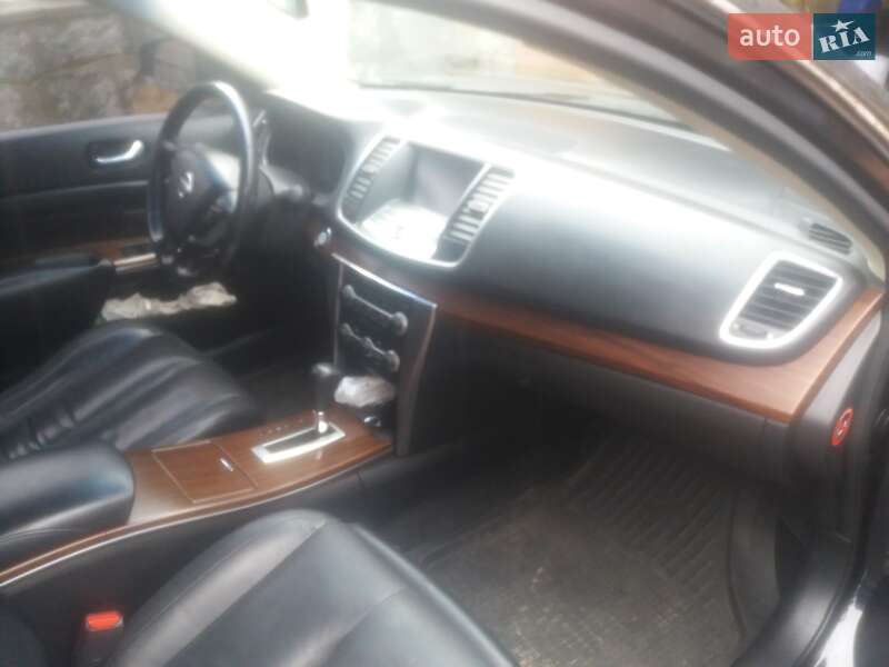 Седан Nissan Teana 2010 в Умані