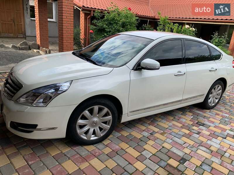 Седан Nissan Teana 2008 в Мукачевому