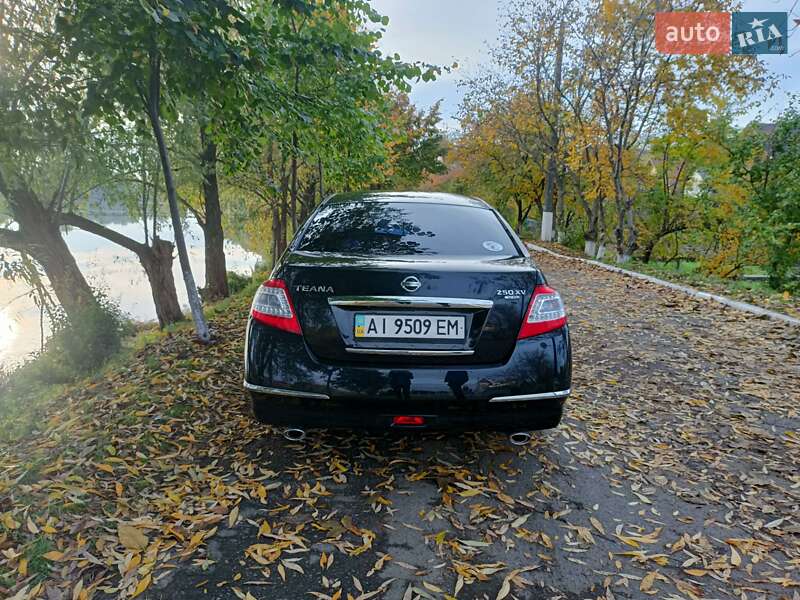 Седан Nissan Teana 2012 в Киеве
