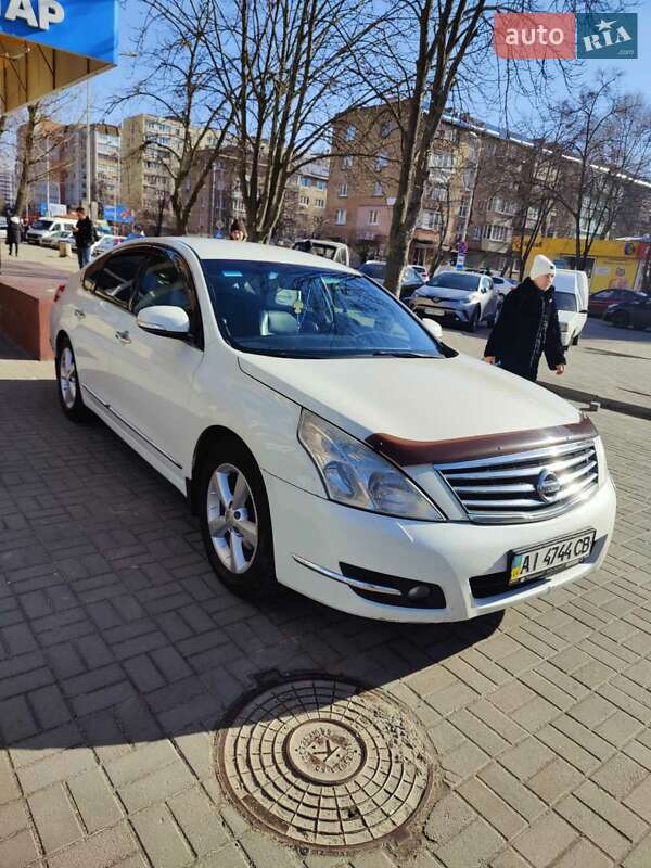 Седан Nissan Teana 2010 в Вишневом