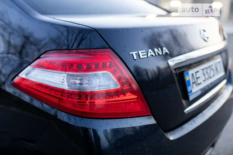 Седан Nissan Teana 2008 в Синельниково