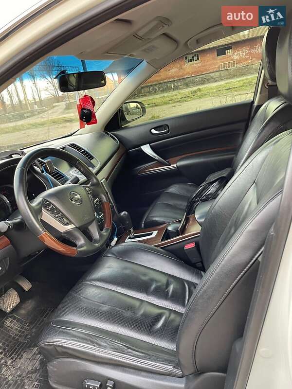 Седан Nissan Teana 2011 в Хмельницком