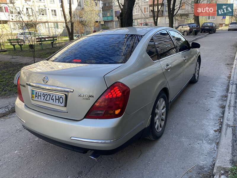 Седан Nissan Teana 2006 в Вільногірську