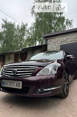 Седан Nissan Teana 2011 в Константиновке