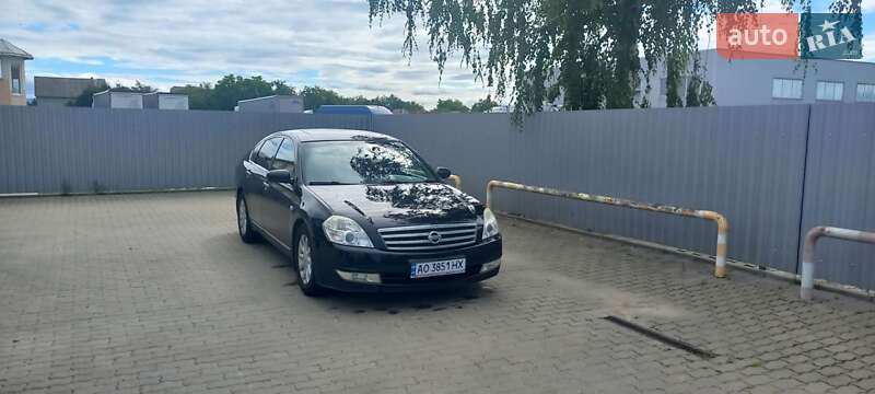 Седан Nissan Teana 2006 в Мукачево