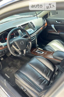 Седан Nissan Teana 2010 в Черновцах