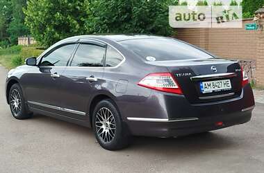 Седан Nissan Teana 2013 в Житомире