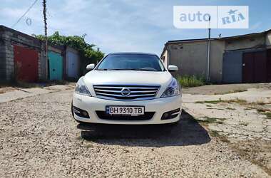 Седан Nissan Teana 2011 в Черноморске