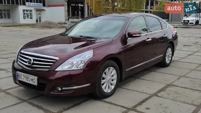 Седан Nissan Teana 2011 в 